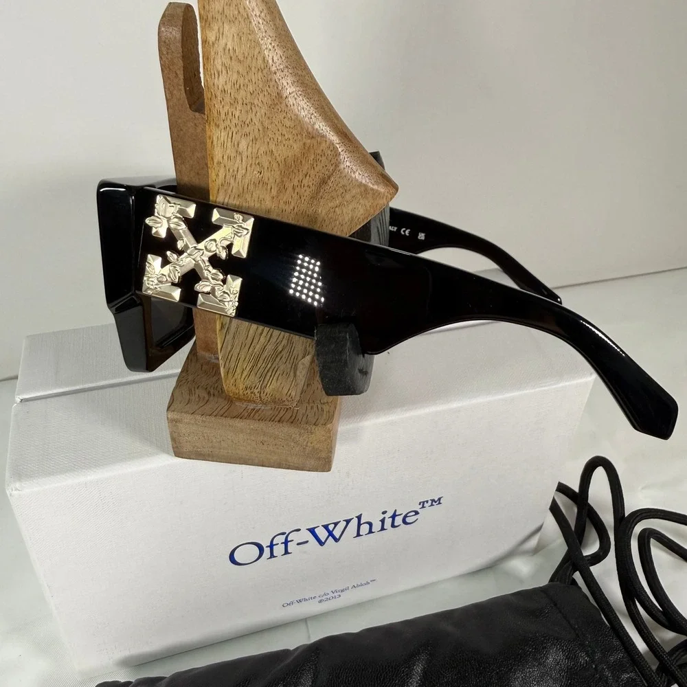 Off-White Cady Sunglasses OERI003 1007 Black Gold Ivy Arrow Square Made in Italy